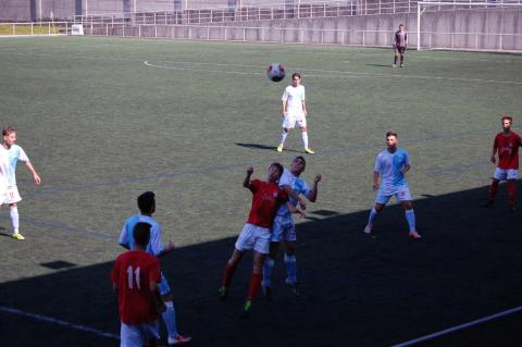 Encuentro de la tercera jornana entre Compostela y Calasanz.