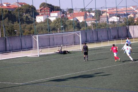 Encuentro entre Compostela y Calasanz, disputado la tarde del sábado en As Cancelas Encuentro entre Compostela y Calasanz, disputado la tarde del sábado en As Cancelas
