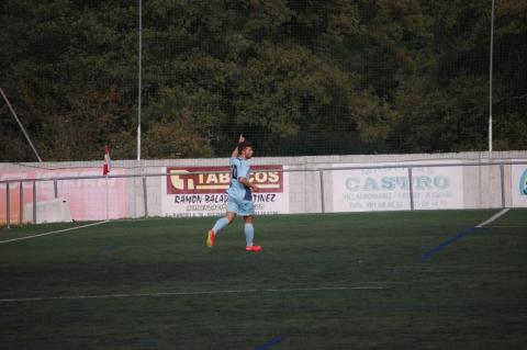 El Xuv. Oroso no ha logrado de pasar del empate en el Lino Balado ante O Val