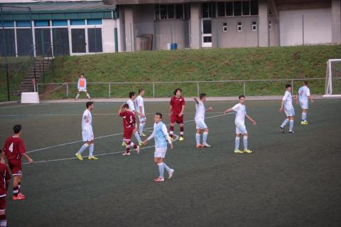 Encuentro entre el Santiago y el Compostela, disputado en Santa Isabel.