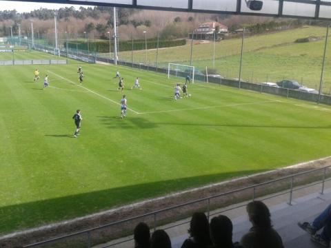 Encuentro entre Deportivo y Celta, disputado en Abegondo.